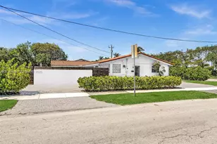 19225 NE 18th Ave, Miami, FL 33179 - Photo 50