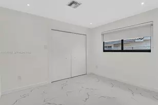 19225 NE 18th Ave, Miami, FL 33179 - Photo 28