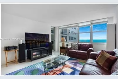 6039 Collins Ave #619, Miami Beach, FL 33140 - Photo 2