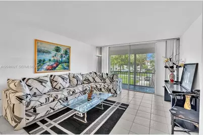671 S Hollybrook Dr #209, Pembroke Pines, FL 33025 - Photo 2