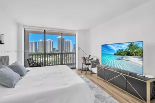 1000 W Island Blvd, Aventura, FL 33160 - Photo 16