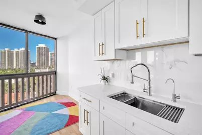 1000 W Island Blvd #1206, Aventura, FL 33160 - Photo 24