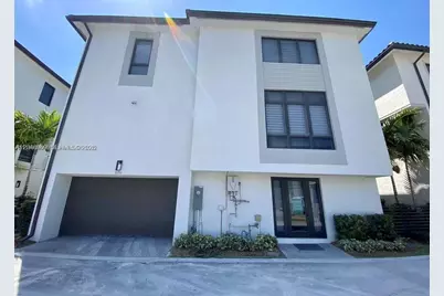 8256 NW 48th Ter, Doral, FL 33166 - Photo 4