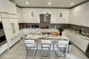 8256 NW 48th Terrace, Doral, FL 33166 - Photo 12