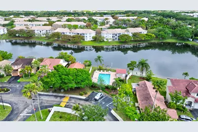 1237 NW 125th Ter, Sunrise, FL 33323 - Photo 6