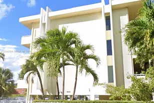 5839 SW 74th Terrace, South Miami, FL 33143 - Photo 1