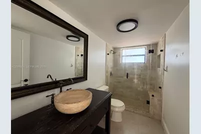5839 SW 74th Ter #104, South Miami, FL 33143 - Photo 4