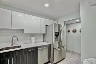 501 Three Islands Boulevard, Hallandale Beach, FL 33009 - Photo 12