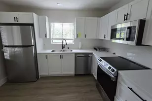 391 Ivy Ln, Weston, FL 33326 - Photo 18