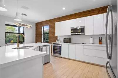 8774 NW 103rd Ave, Doral, FL 33178 - Photo 16