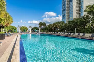 1717 N N Bayshore Dr, Miami, FL 33132 - Photo 2
