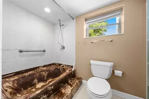 801 NE 27th Ave, Hallandale Beach, FL 33009 - Photo 24