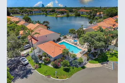 3715 Valais Dr, Hollywood, FL 33021 - Photo 42