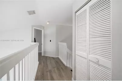 3715 Valais Dr, Hollywood, FL 33021 - Photo 22