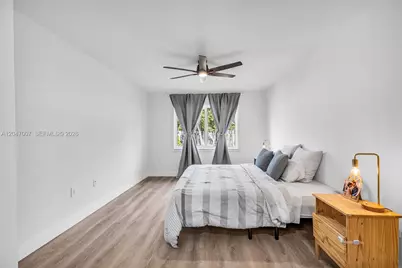 681 Pine Ridge Ter, Davie, FL 33325 - Photo 16