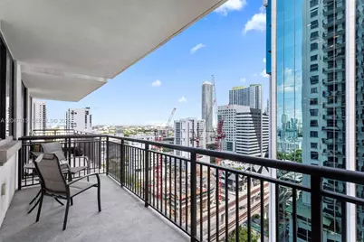 999 SW 1st Ave #2015, Miami, FL 33130 - Photo 12
