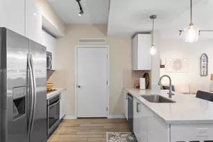 999 SW 1st Ave, Miami, FL 33130 - Photo 8