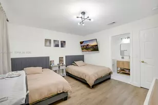 6819 Sienna Club Pl, Lauderhill, FL 33319 - Photo 10