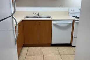 411 Executive Center Dr, West Palm Beach, FL 33401 - Photo 2