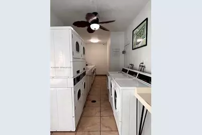 411 Executive Center Dr #203, West Palm Beach, FL 33401 - Photo 22