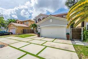 15877 SW 61st Way, Miami, FL 33193 - Photo 2