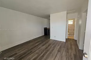 11752 SW 212th St, Miami, FL 33177 - Photo 4