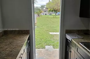 11752 SW 212th St, Miami, FL 33177 - Photo 18