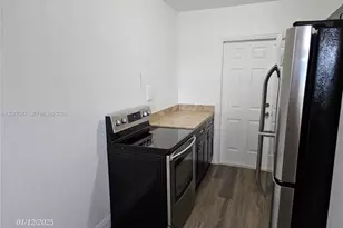11752 SW 212th St, Miami, FL 33177 - Photo 16