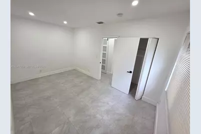 1102 NW 103rd St, Miami, FL 33150 - Photo 32