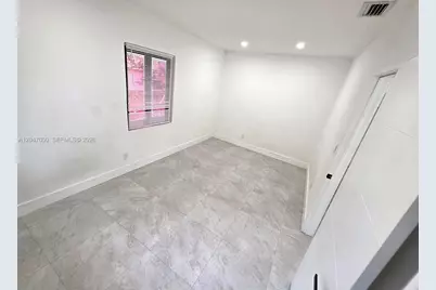 1102 NW 103rd St, Miami, FL 33150 - Photo 28