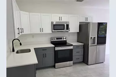 1102 NW 103rd St, Miami, FL 33150 - Photo 22