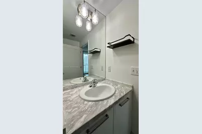 244 Biscayne Blvd #2610, Miami, FL 33132 - Photo 16
