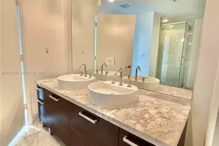244 Biscayne Blvd, Miami, FL 33132 - Photo 12