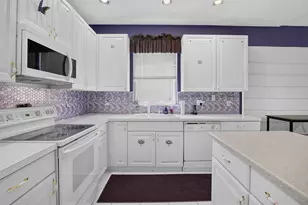 21209 Via Ventura, Boca Raton, FL 33433 - Photo 10