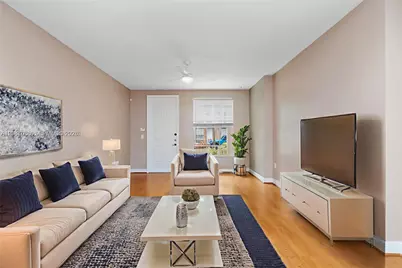 365 SW 13th Ter #-, Fort Lauderdale, FL 33312 - Photo 4