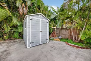 344 SW 3rd St, Florida City, FL 33034 - Photo 32