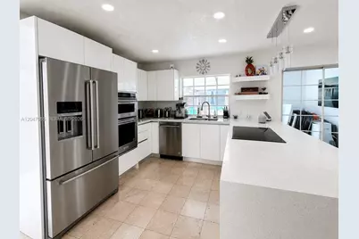 17324 NW 63rd Ave, Hialeah, FL 33015 - Photo 8