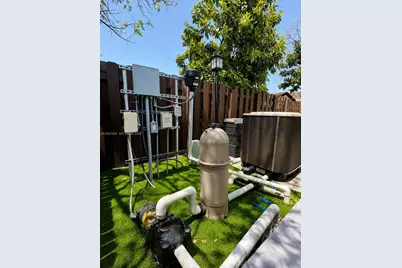 17324 NW 63rd Ave, Hialeah, FL 33015 - Photo 28