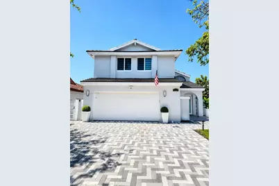 17324 NW 63rd Ave, Hialeah, FL 33015 - Photo 2