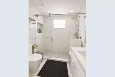 17324 NW 63rd Ave, Hialeah, FL 33015 - Photo 18
