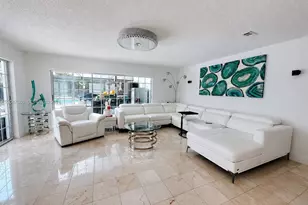 17324 NW 63rd Ave, Hialeah, FL 33015 - Photo 10