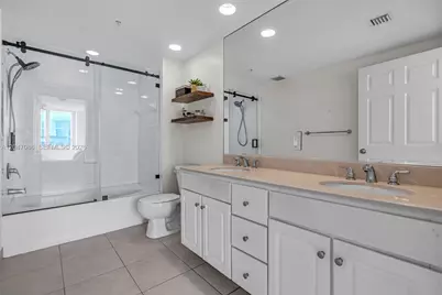 2000 N Bayshore Dr #909, Miami, FL 33137 - Photo 20