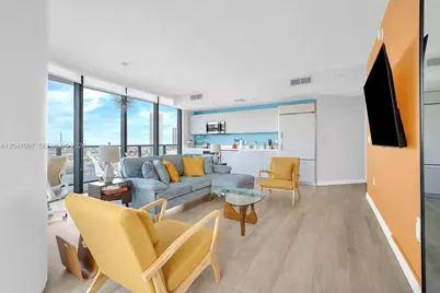 55 SW 9th St #3306, Miami, FL 33130 - Photo 2
