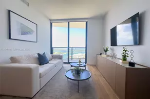 398 NE 5th St, Miami, FL 33132 - Photo 2