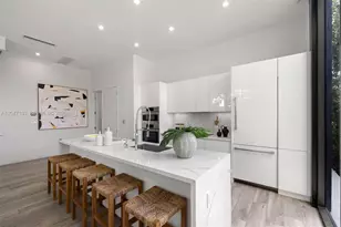 1525 Bay Rd, Miami Beach, FL 33139 - Photo 8