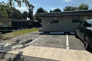 715 SW 6th St, Dania Beach, FL 33004 - Photo 16