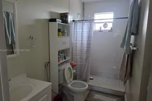 2816 NW 15th St, Miami, FL 33125 - Photo 6