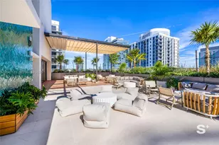 11 NE 6th St, Miami, FL 33132 - Photo 30