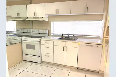 17011 N Bay Rd #1018, Sunny Isles Beach, FL 33160 - Photo 6