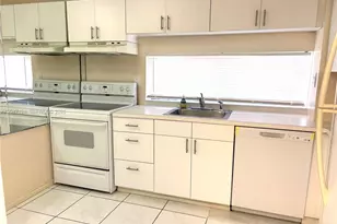 17011 N Bay Rd, Sunny Isles Beach, FL 33160 - Photo 6